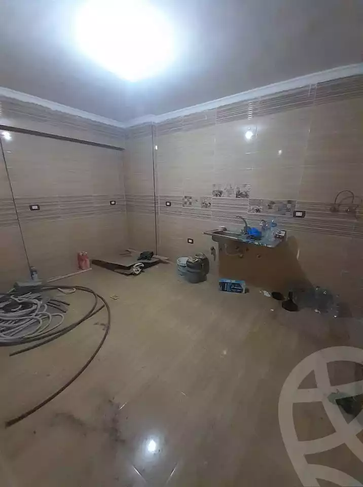 https://aqarmap.com.eg/en/listing/5912844-for-rent-alexandria-shds