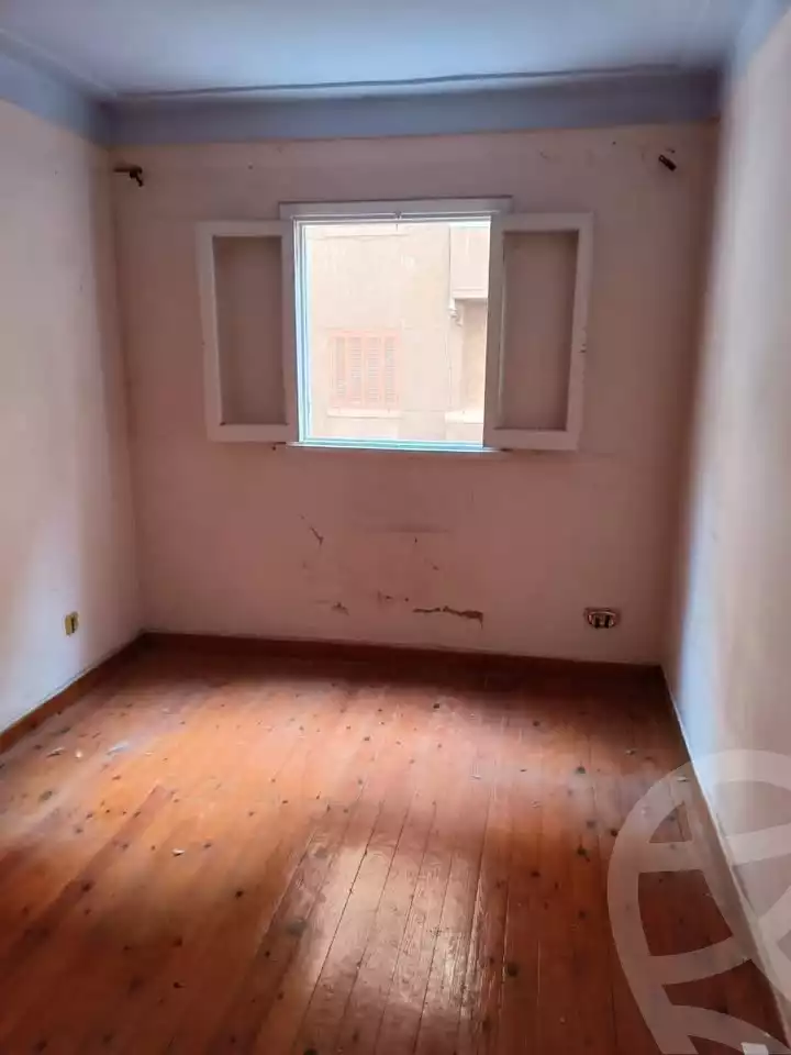 https://aqarmap.com.eg/ar/listing/5913046-for-sale-alexandria-zezenia-ibrahim-el-attar-st
