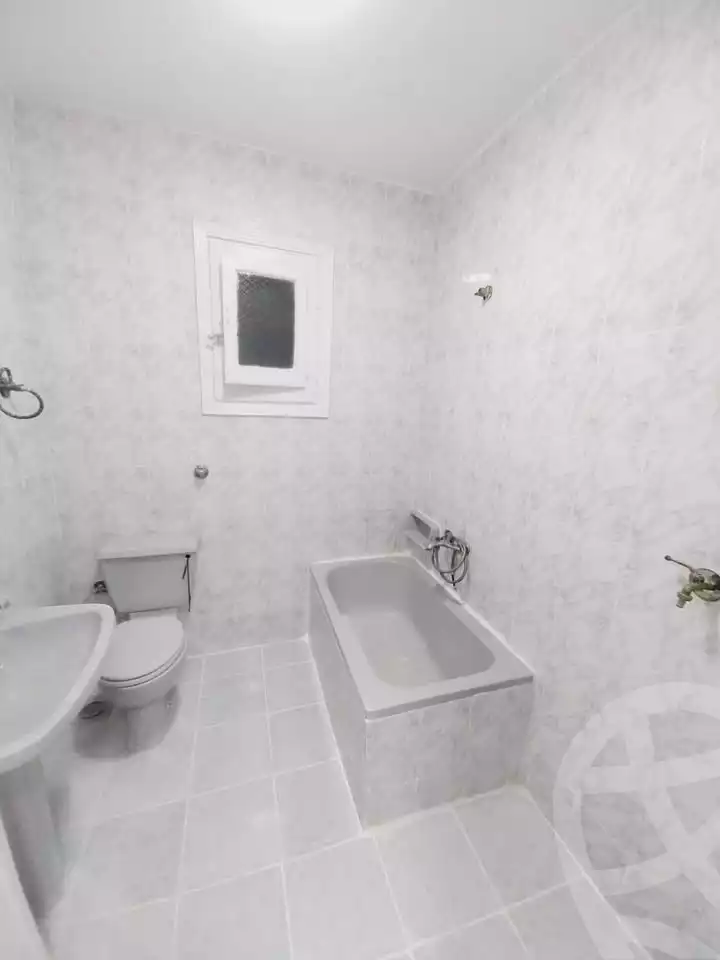 https://aqarmap.com.eg/ar/listing/5913087-for-sale-alexandria-l-jmy-shataa-el-nakheel-street-33
