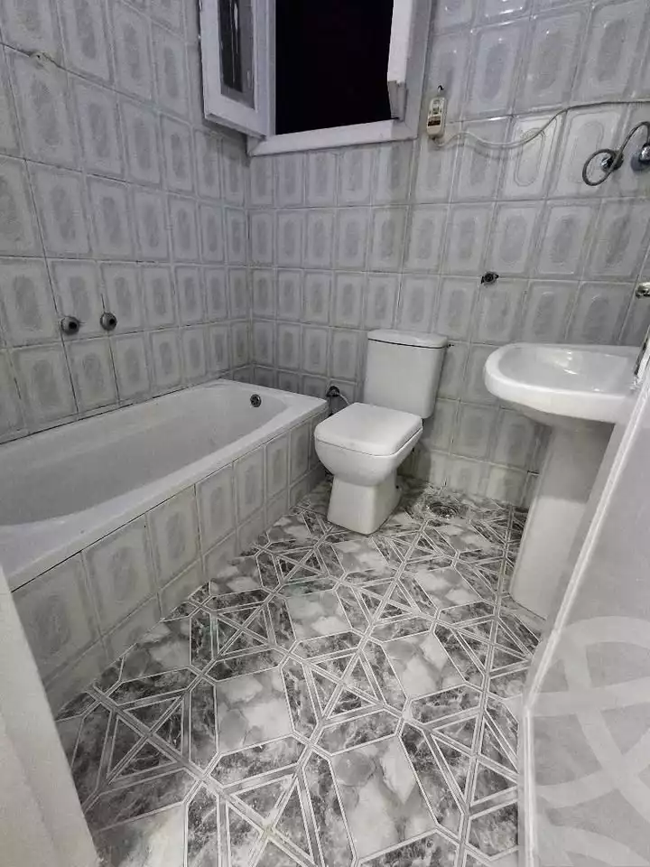 https://aqarmap.com.eg/en/listing/5913113-for-sale-alexandria-l-jmy-el-kilo-21