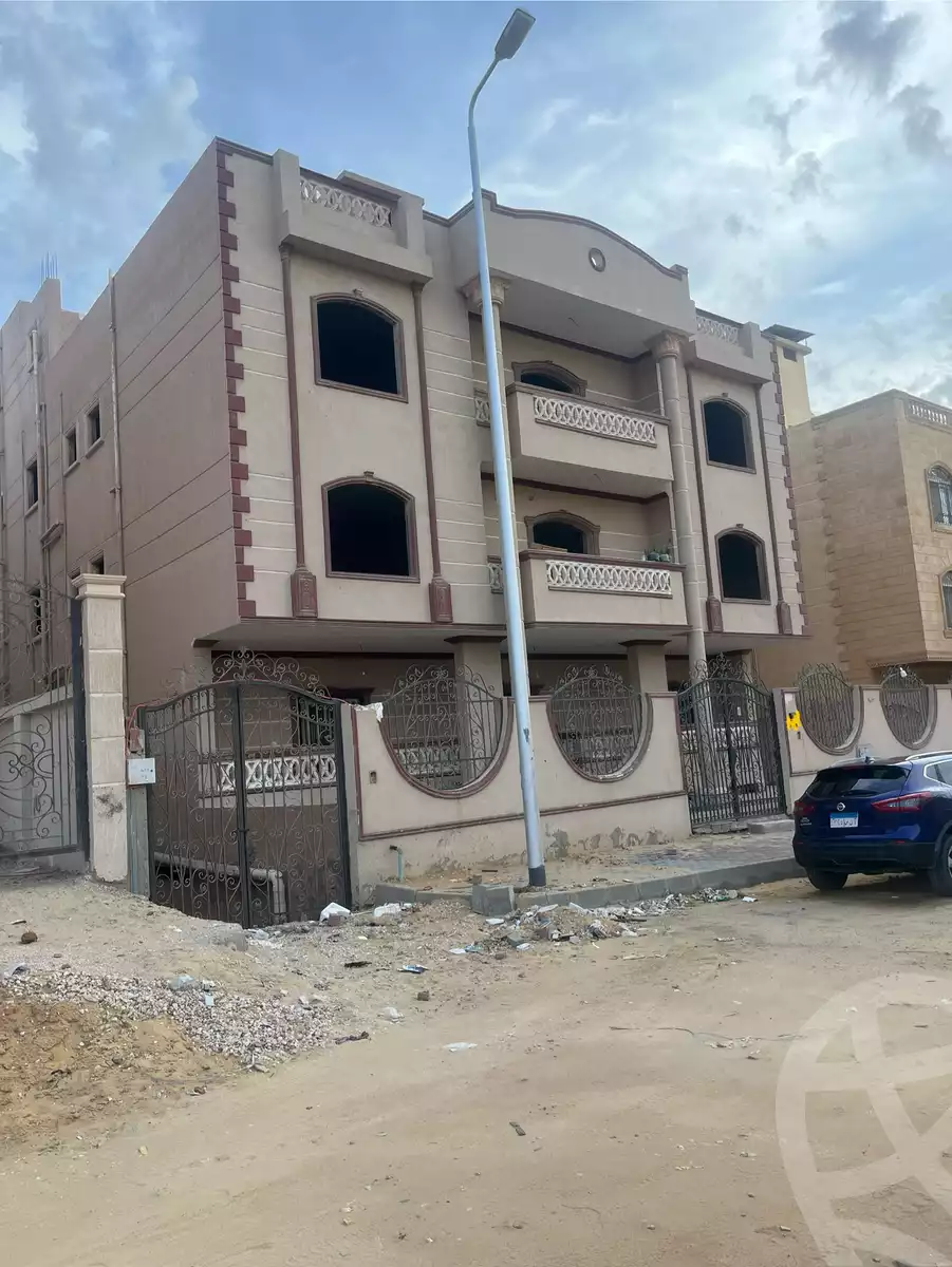 https://aqarmap.com.eg/en/listing/5916392-for-sale-cairo-new-cairo-el-kornfol-el-kornfol-7