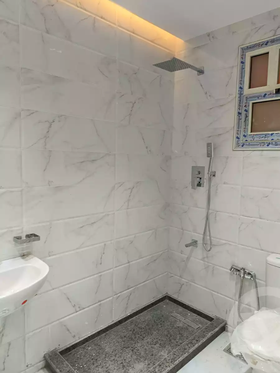 https://aqarmap.com.eg/en/listing/5920639-for-rent-cairo-mokattam-lhdb-l-ly