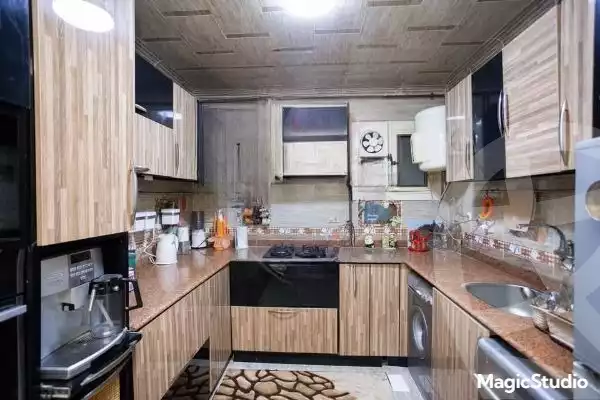 https://aqarmap.com.eg/en/listing/5922072-for-sale-alexandria-ganaklis-shr-mrtdy-bsh