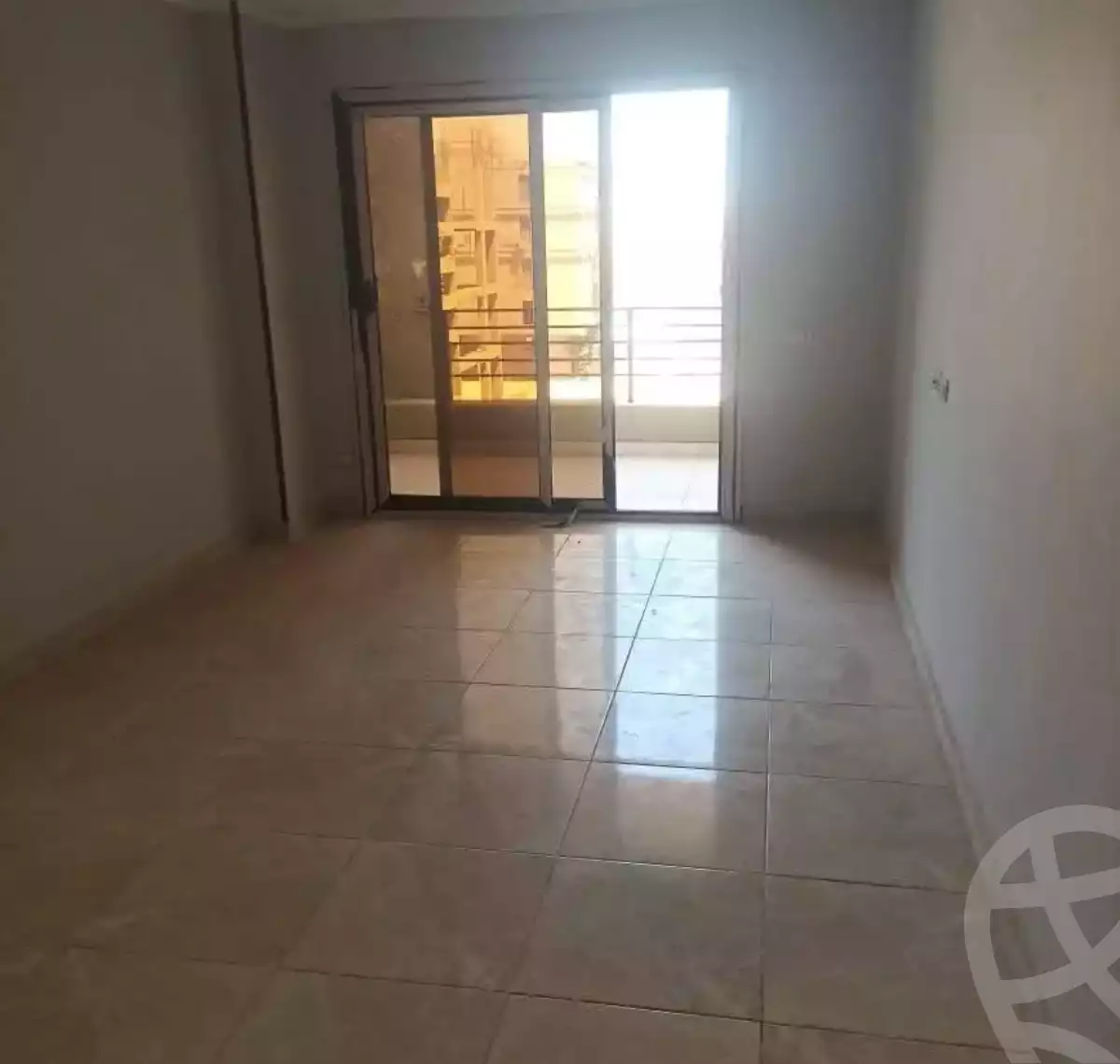 https://aqarmap.com.eg/ar/listing/5923168-for-rent-cairo-mokattam-compounds-kmbwnd-jwldn-jyts