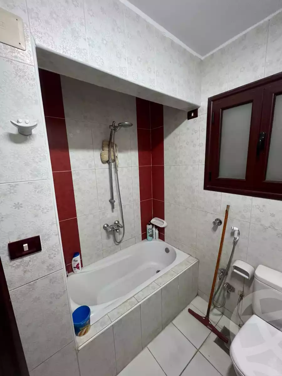 https://aqarmap.com.eg/ar/listing/5923893-for-sale-cairo-6th-of-october-el-ahyaa-neighborhood-3rd-street-40