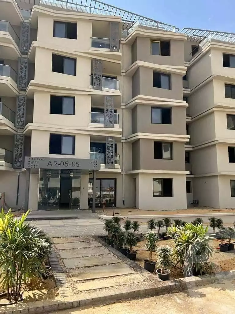 https://aqarmap.com.eg/en/listing/5924567-for-sale-cairo-6th-of-october-hadaeq-october-kmbwnd-fy-hdyq-ktwbr-badya-compound-palm-hills