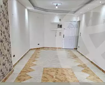 https://aqarmap.com.eg/ar/listing/5924698-for-rent-cairo-mokattam-lhdb-l-ly-shareaa-9