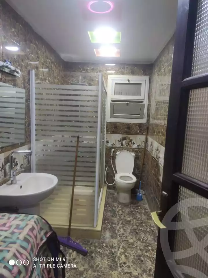 https://aqarmap.com.eg/ar/listing/5925320-for-rent-cairo-mokattam-lhdb-l-ly-shareaa-9