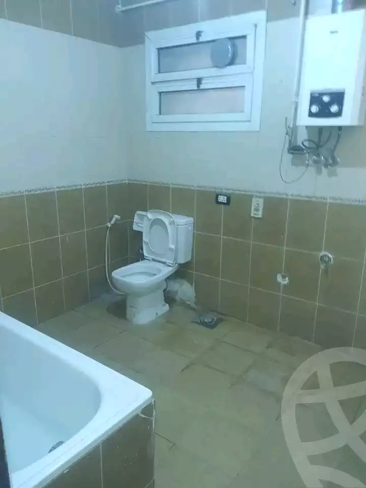 https://aqarmap.com.eg/en/listing/5927033-for-rent-cairo-mokattam-lhdb-l-ly-shareaa-9