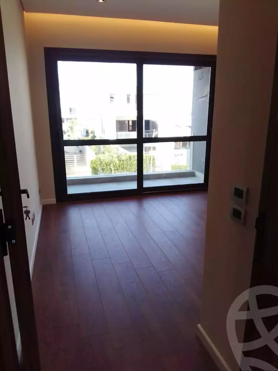 https://aqarmap.com.eg/en/listing/5931282-for-sale-cairo-el-sheikh-zayed-city-compounds-el-patio-zahraa
