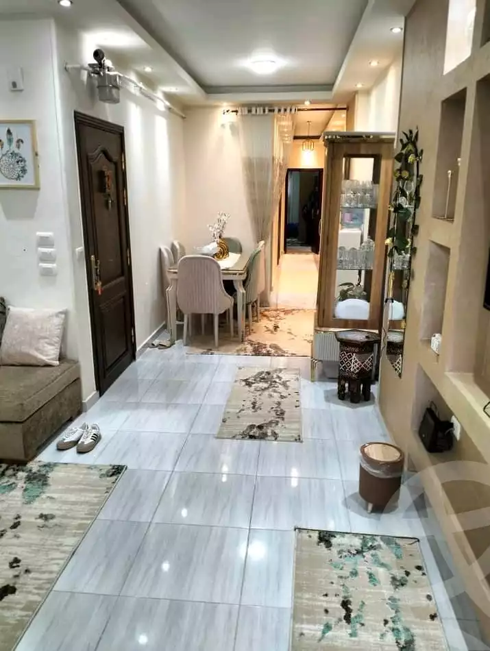 https://aqarmap.com.eg/ar/listing/5931605-for-sale-cairo-helwan-hadayek-helwan-nile-corniche-st