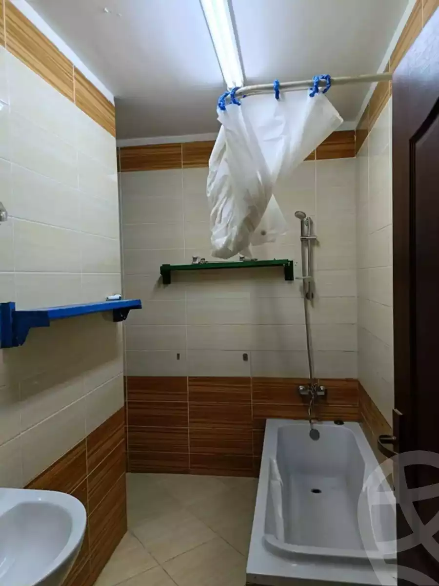 https://aqarmap.com.eg/ar/listing/5931736-for-rent-cairo-mokattam-lhdb-l-ly-hay-el-ashgar