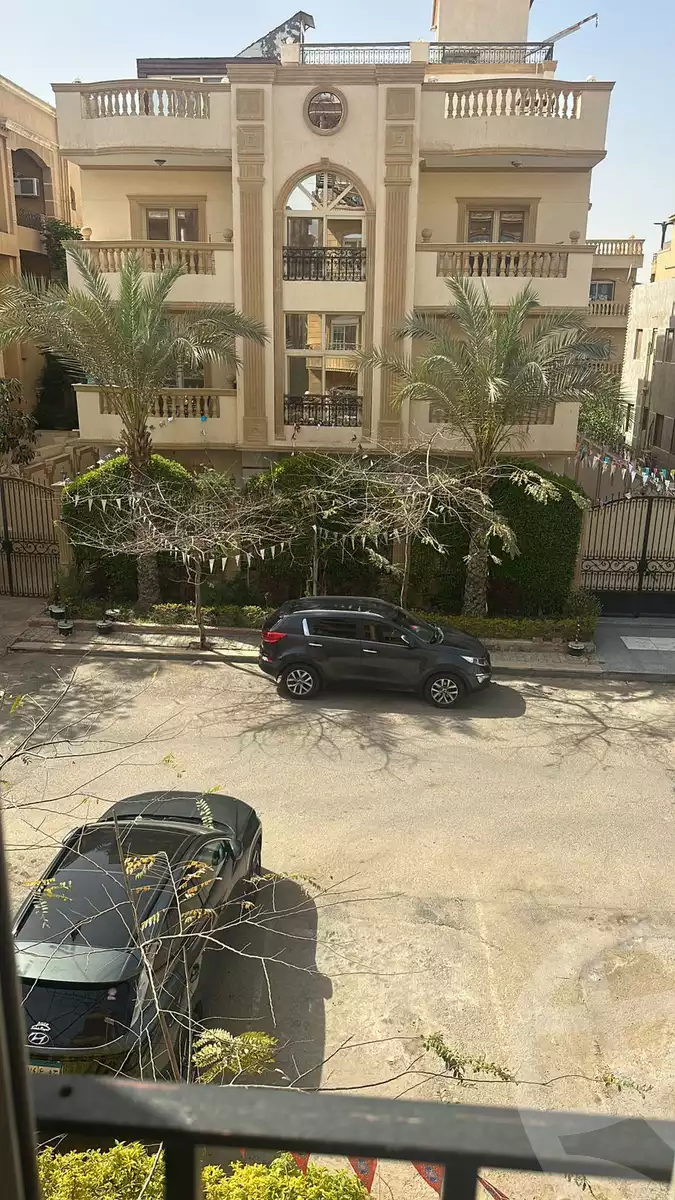 https://aqarmap.com.eg/en/listing/5932034-for-sale-cairo-new-cairo-compounds-lmn-l-m