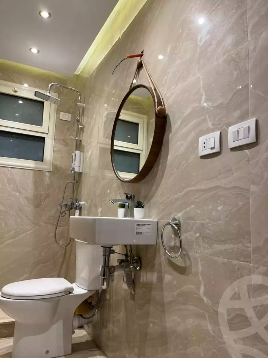 https://aqarmap.com.eg/en/listing/5932078-for-sale-cairo-el-sheikh-zayed-city-compounds-jn-1