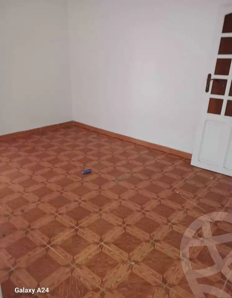 https://aqarmap.com.eg/ar/listing/5932163-for-rent-alexandria-el-asafra-abd-el-haleem-mahmoud-st