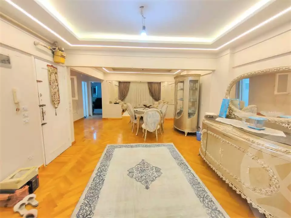 https://aqarmap.com.eg/ar/listing/5932192-for-sale-alexandria-bolekly-abou-quer-st