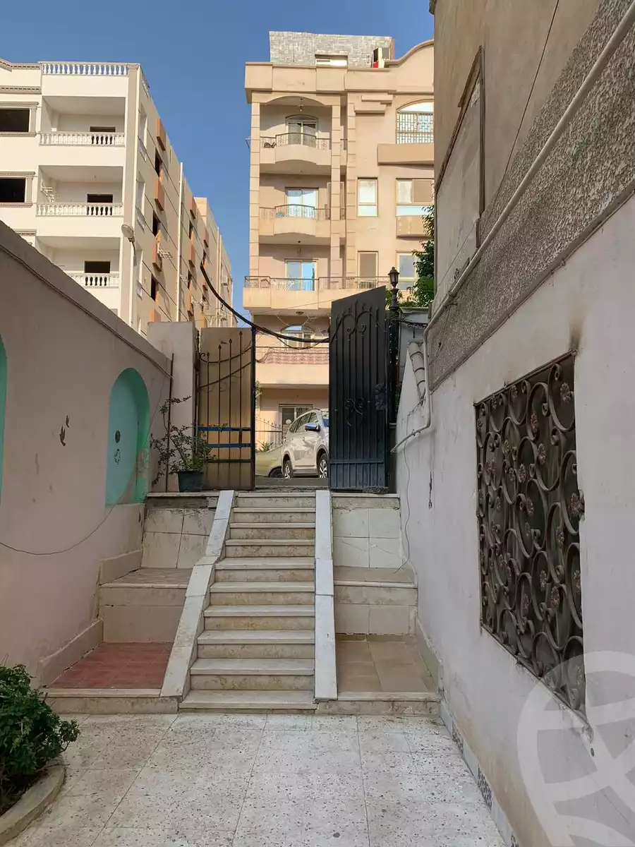 https://aqarmap.com.eg/en/listing/5935003-for-rent-cairo-mokattam-lhdb-l-ly-manteqt-ganob-s