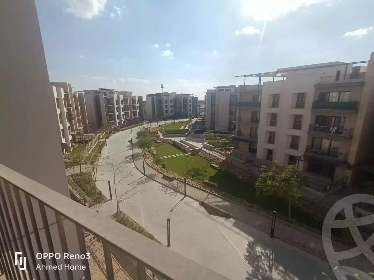 https://aqarmap.com.eg/en/listing/5939564-for-sale-cairo-el-sheikh-zayed-city-compounds-beverly-hills