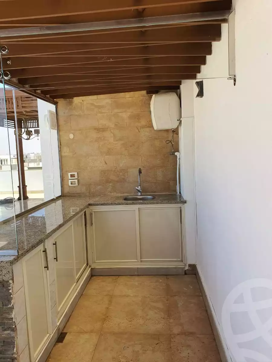 https://aqarmap.com.eg/en/listing/5940071-for-rent-cairo-el-sheikh-zayed-city-compounds-kmbwnd-wyst-twn-swdyk