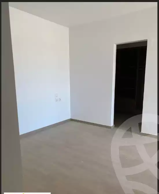 https://aqarmap.com.eg/ar/listing/5942141-for-sale-cairo-mokattam-compounds-uptown-cairo