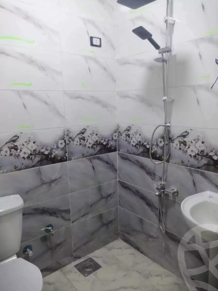 https://aqarmap.com.eg/en/listing/5942669-for-sale-qalyubia-shubra-el-khaima-om-bayoumi