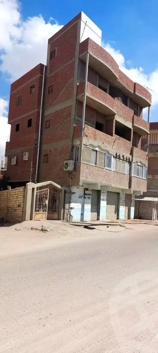 https://aqarmap.com.eg/en/listing/5943132-for-sale-suez-el-ganain-amer-village