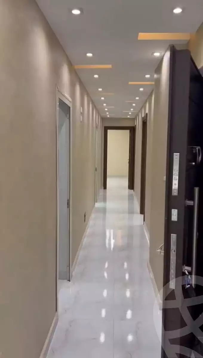 https://aqarmap.com.eg/ar/listing/5939958-for-sale-cairo-helwan-kwrnysh-hlwn