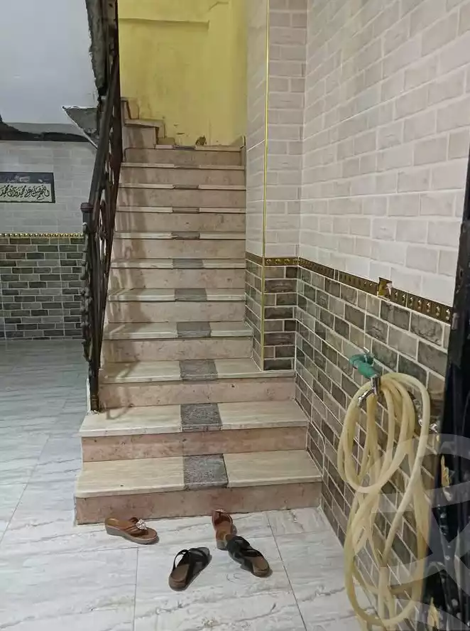https://aqarmap.com.eg/ar/listing/5943697-for-sale-qalyubia-qlioub-blqs
