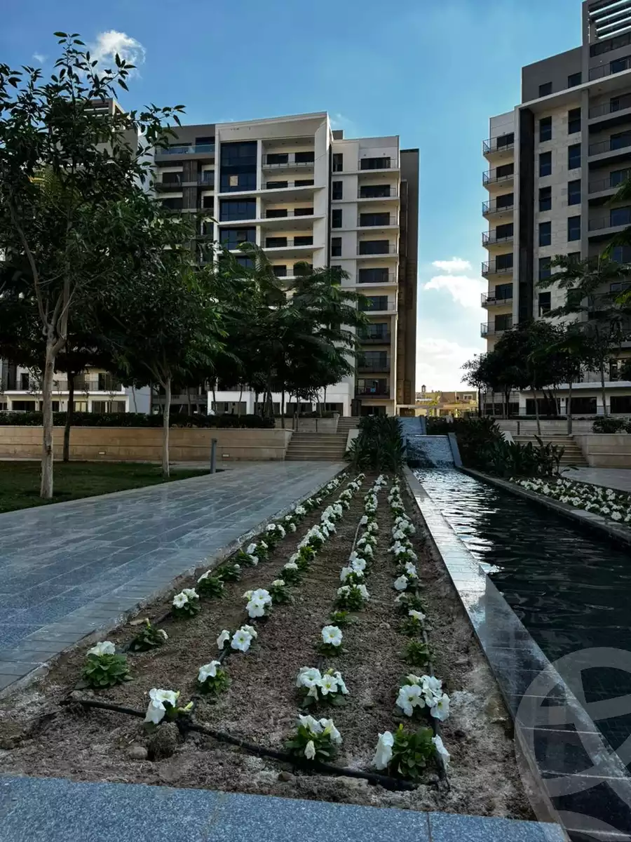 https://aqarmap.com.eg/ar/listing/5943838-for-sale-cairo-el-sheikh-zayed-city-compounds-zyd-wr-llttwyr-park-towers-zed-el-sheikh-zayed-compound