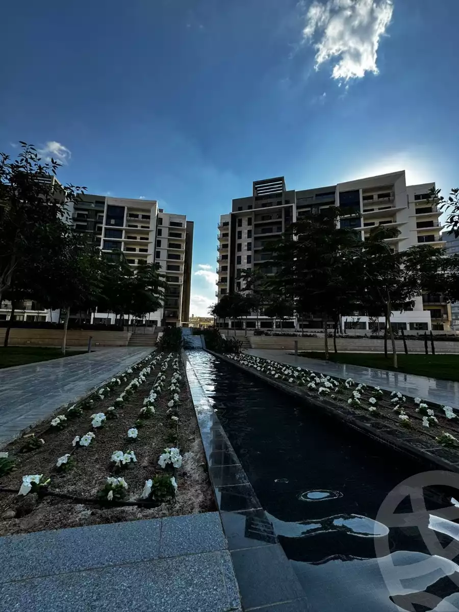 https://aqarmap.com.eg/ar/listing/5943838-for-sale-cairo-el-sheikh-zayed-city-compounds-zyd-wr-llttwyr-park-towers-zed-el-sheikh-zayed-compound