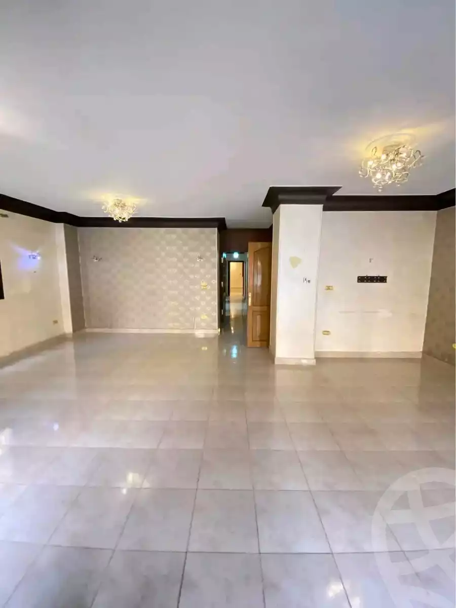 https://aqarmap.com.eg/ar/listing/5944119-for-sale-cairo-mokattam-lhdb-l-ly