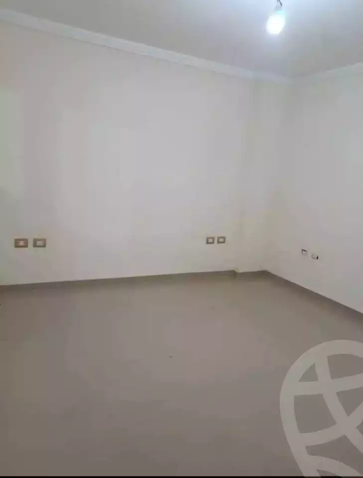 https://aqarmap.com.eg/en/listing/5944143-for-rent-alexandria-zezenia-ibrahim-el-attar-st