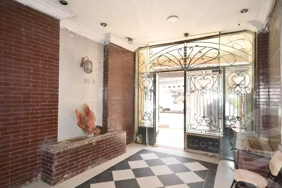 https://aqarmap.com.eg/en/listing/5944636-for-sale-cairo-el-haram-el-maryotya-al-mariotia-tunnel-st