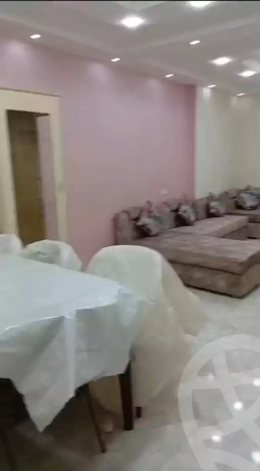 https://aqarmap.com.eg/en/listing/5946008-for-sale-cairo-faisal-kafr-tohormos-queen-nazli-st