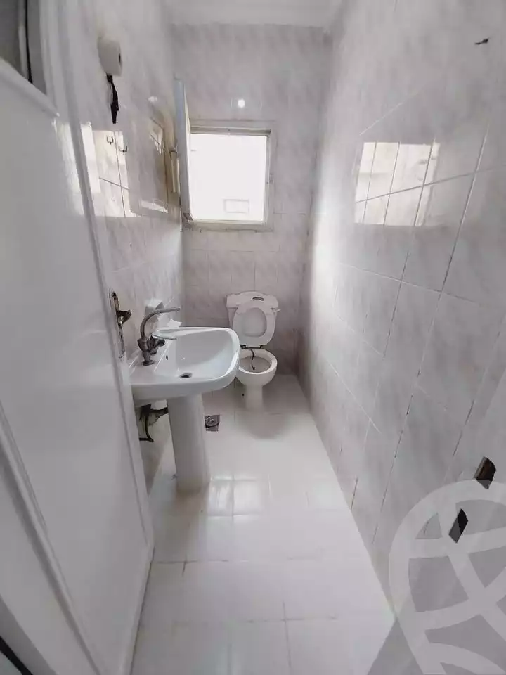 https://aqarmap.com.eg/en/listing/5946411-for-sale-alexandria-l-jmy-shataa-el-nakheel