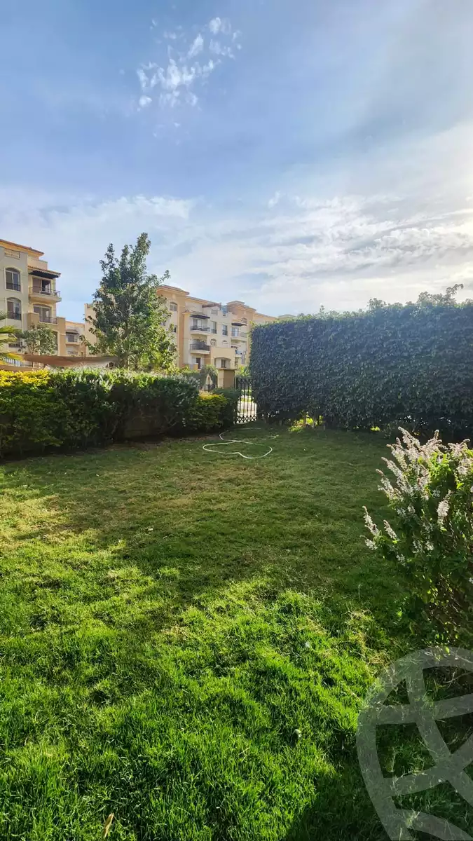 https://aqarmap.com.eg/ar/listing/5947931-for-sale-cairo-new-cairo-compounds-stwn-ryzydns-by-ar-y-llttwyr