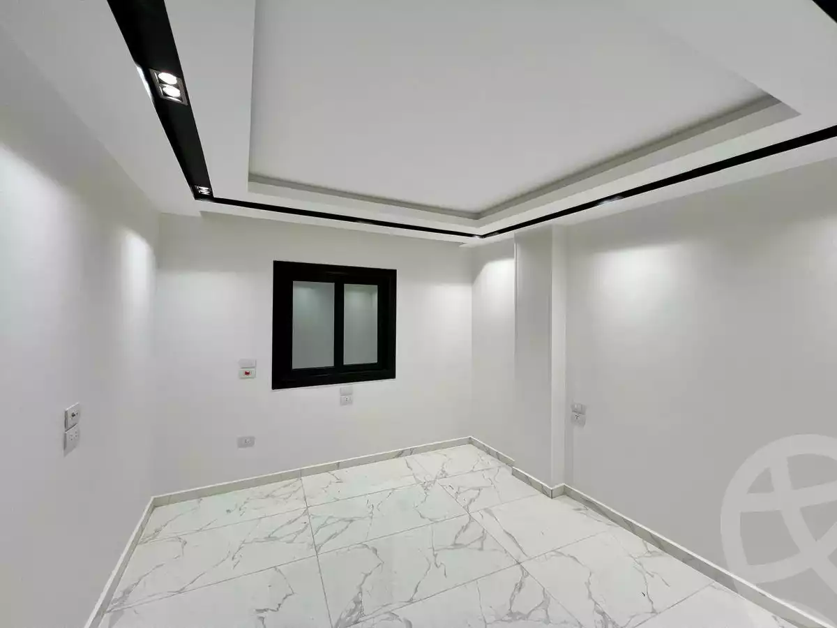 https://aqarmap.com.eg/ar/listing/5947963-for-sale-cairo-mokattam-lhdb-l-ly-el-naforah-square
