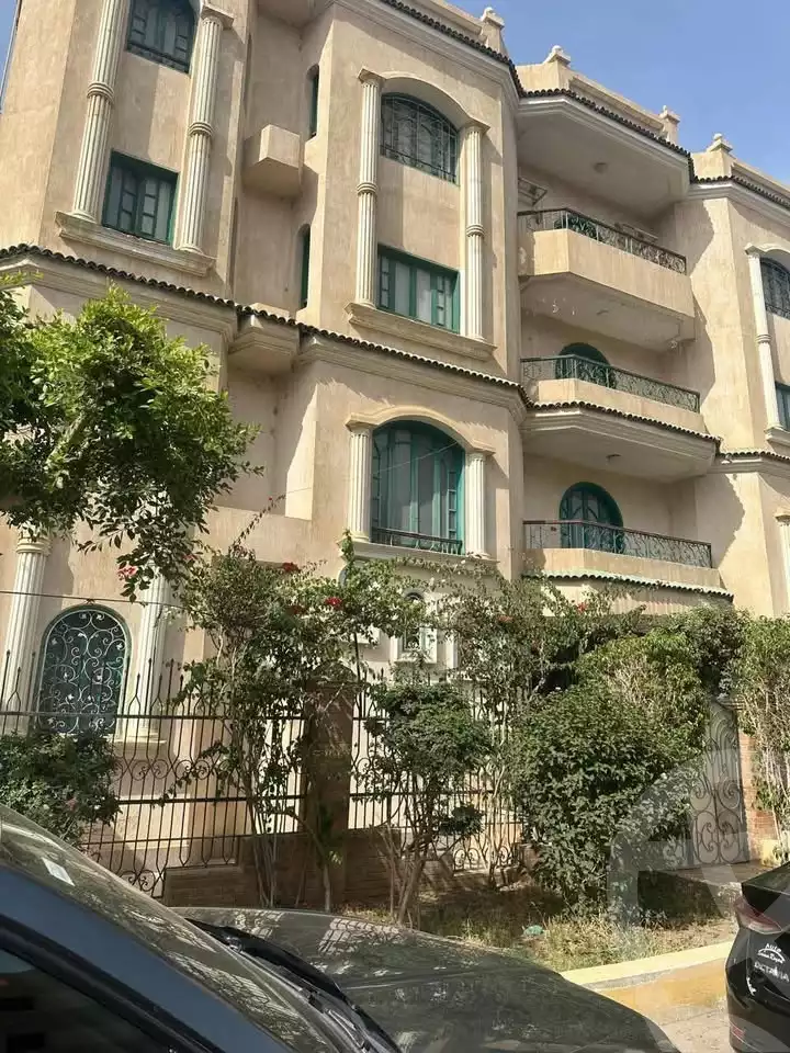 https://aqarmap.com.eg/ar/listing/5948925-for-sale-cairo-mokattam-lhdb-l-ly-shr-17
