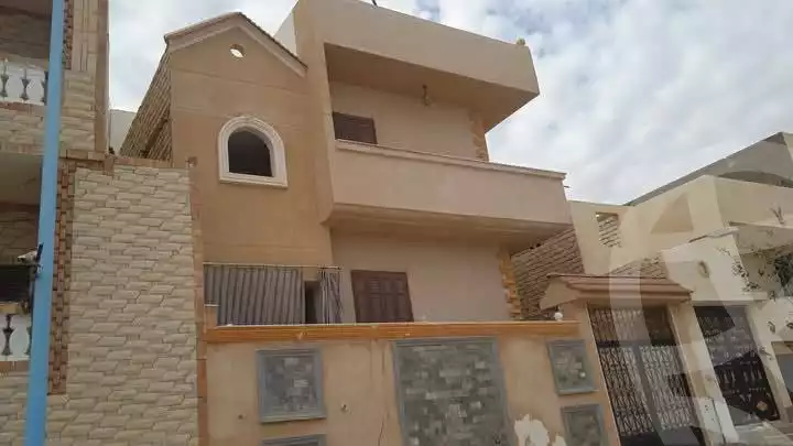 https://aqarmap.com.eg/en/listing/5949864-for-sale-marsa-matruh-marsa-matrouh-city-alam-el-roum-st