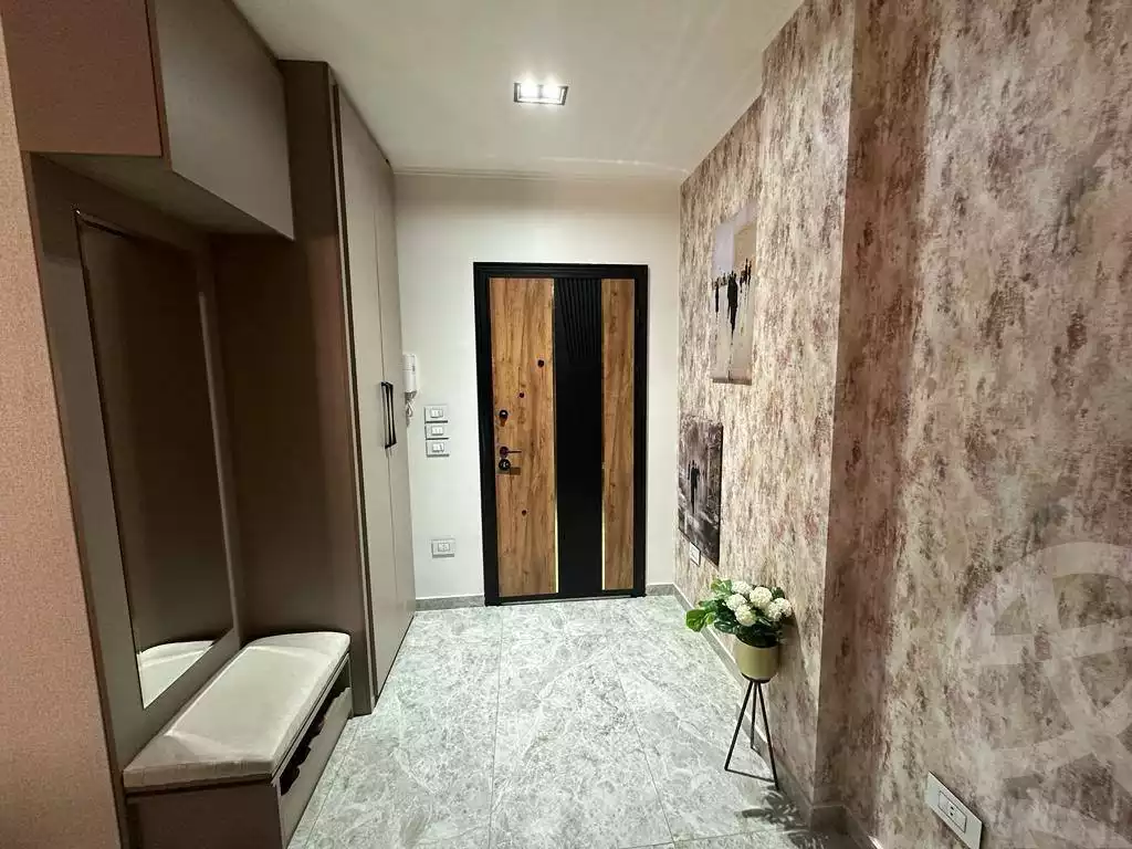 https://aqarmap.com.eg/en/listing/5952555-for-sale-cairo-mokattam-compounds