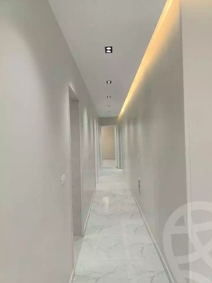 https://aqarmap.com.eg/ar/listing/5954453-for-rent-cairo-mokattam-lhdb-l-ly