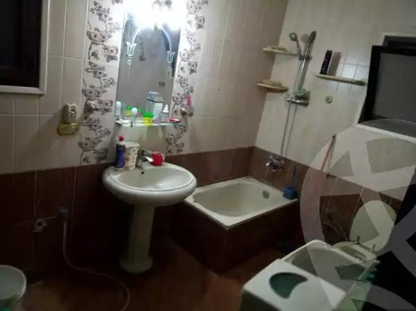 https://aqarmap.com.eg/en/listing/5957355-for-sale-cairo-nasr-city-hay-el-sefarat-mecca-st