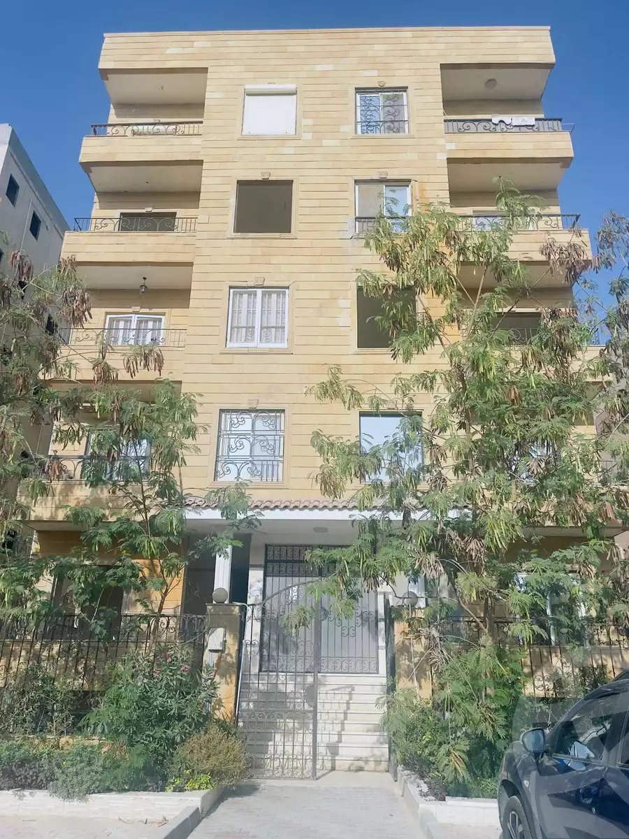 https://aqarmap.com.eg/ar/listing/5958659-for-sale-cairo-new-cairo-compounds-el-mostashareen-compound