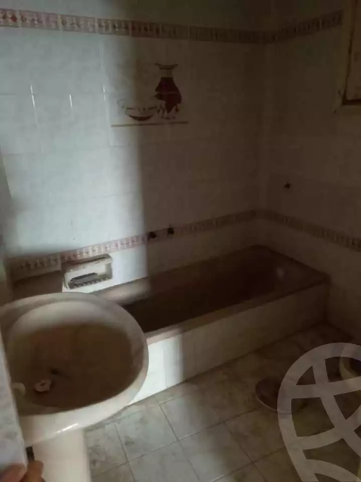 https://aqarmap.com.eg/en/listing/5959259-for-sale-alexandria-l-jmy-lbytsh-abd-el-fattah-el-talkhawy
