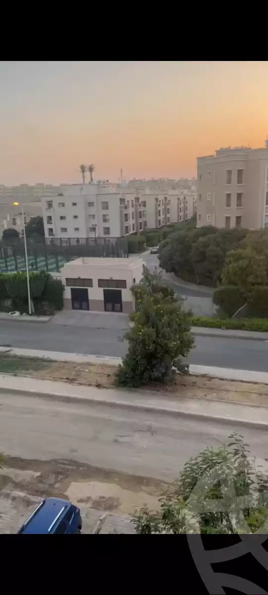 https://aqarmap.com.eg/ar/listing/5960418-for-sale-cairo-new-cairo-compounds-el-mostashareen-compound