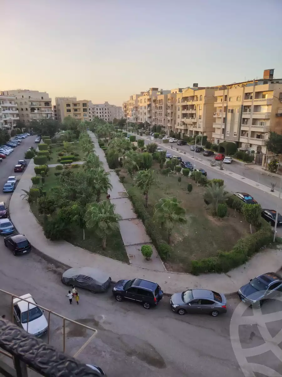 https://aqarmap.com.eg/en/listing/5961813-for-sale-cairo-new-cairo-el-ahyaa-fifth-neighborhood-akhnaton-st