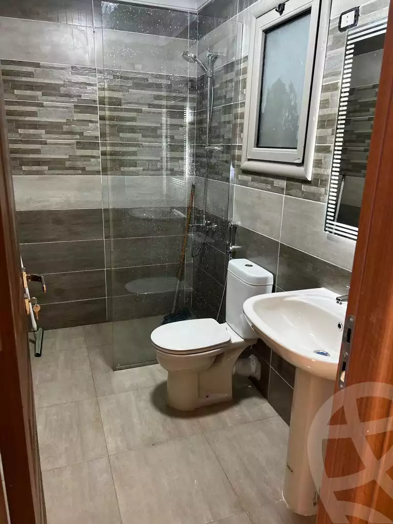https://aqarmap.com.eg/ar/listing/5874144-for-rent-cairo-new-cairo-compounds-moon-valley