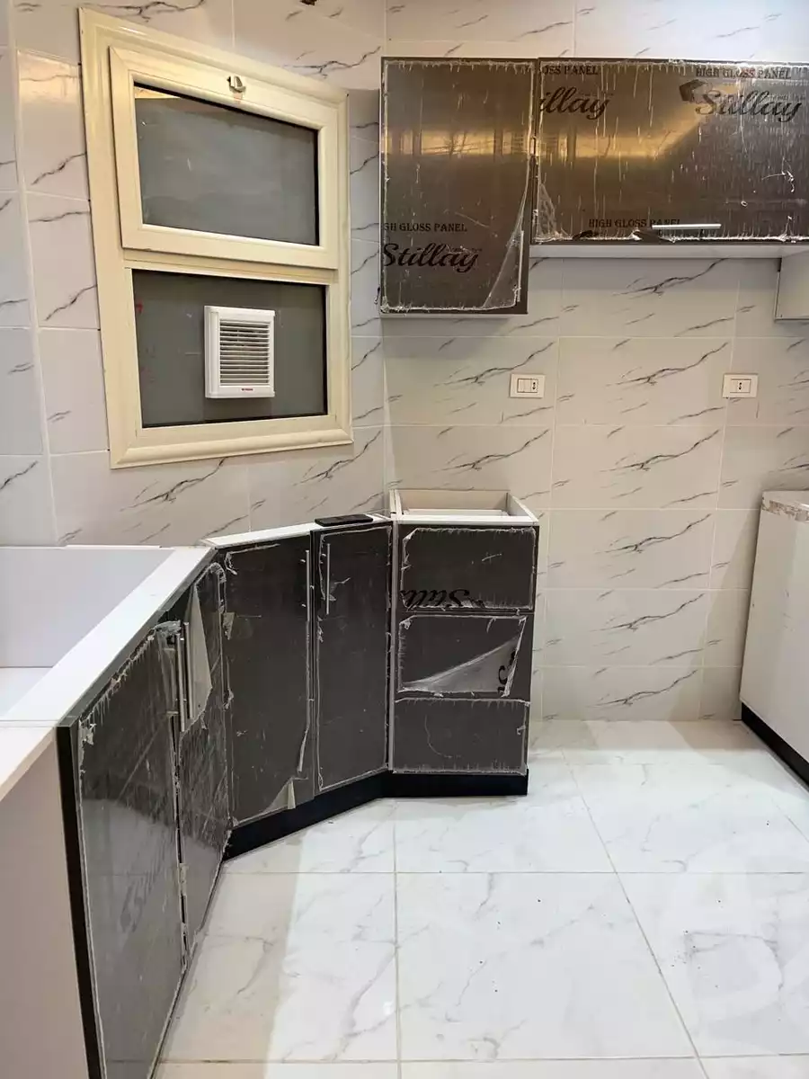 https://aqarmap.com.eg/en/listing/5963377-for-sale-cairo-6th-of-october-hadaeq-october-kmbwnd-fy-hdyq-ktwbr-ashgar-city