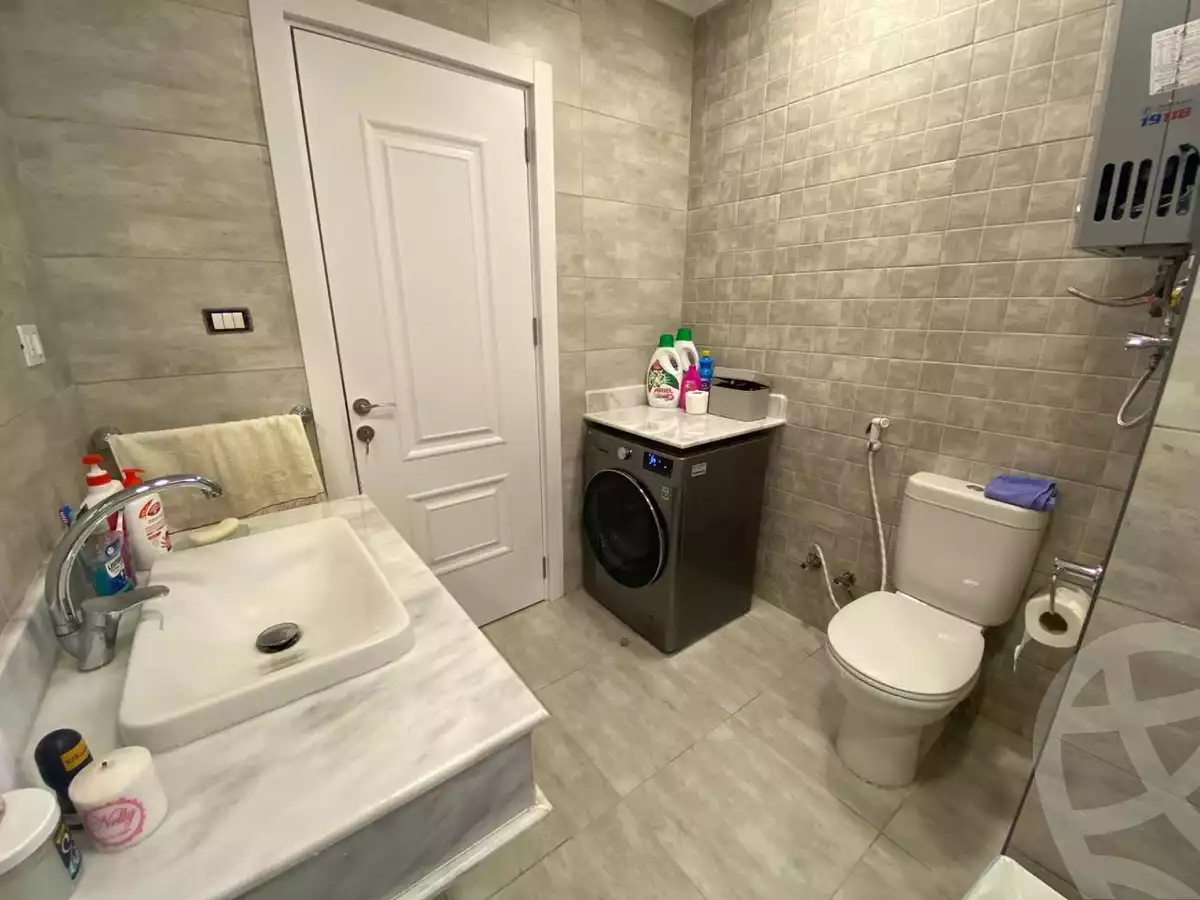 https://aqarmap.com.eg/ar/listing/5964266-for-sale-cairo-new-cairo-lrhb-city-phase-4-mostafa-kamel-st