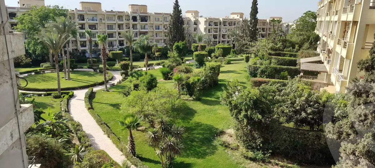 https://aqarmap.com.eg/en/listing/5966319-for-sale-cairo-el-sheikh-zayed-city-compounds-zayed-2000